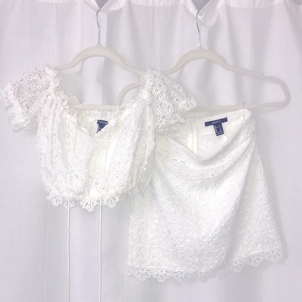 White Floral Lace Forever 21 Puff Sleeve Skirt Set